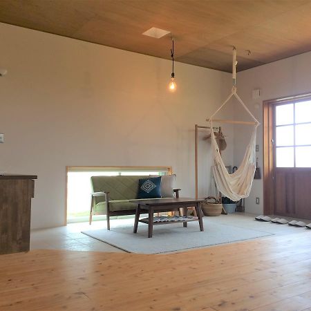 Sumica Bed & Breakfast Okinawa Exterior photo